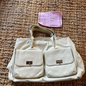 CHANEL White Pocket in the City Tote